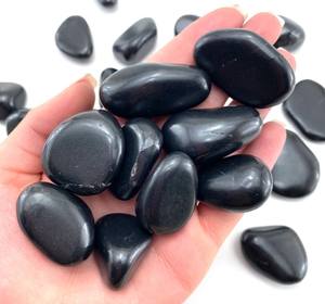 Vente en gros de pierres naturelles noires, pierres en cristal de shunite hautement polies, pierre en vrac de qualité supérieure - Product Image 3