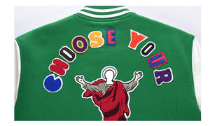 เสื้อแจ็คเก็ตวาร์ซิตี้แบบมีแขนหนังสีเขียวปักลายขายส่งสำหรับผู้ชาย - Product Image 5