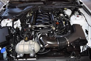 2021 F O R D M U S T A N G T รถเก๋ง6สปีดคู่มือโคโยตี้ V8 - Product Image 6