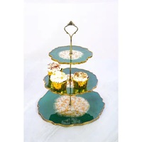 Support à gâteau à trois niveaux en résine et fer avec plateau en résine époxy, couleur personnalisée, modèle JN CRAFTS JNCKST