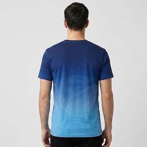 T-shirt homme premium en coton doux, coupe moderne, idéal pour le streetwear, les tenues décontractées et la mode quotidienne. - Product Image 2