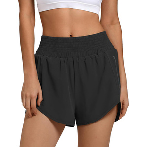 Short de course pour femme avec logo personnalisé, léger, respirant, parfait pour l'entraînement, la gym et l'utilisation quotidienne - Product Image 2