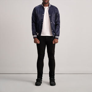 Chaqueta Bomber Clásica Roja de Satén para Hombre, Estilo Universitario, Ribete Acanalado a Rayas, Botones a Presión, Estilo Letterman, Ligera, Deportiva, Informal - Product Image 4