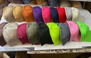 หมวกเบสบอลผ้าแคนวาสปักมือลายคลาสสิก 6 แผง ผ้าฝ้าย 100% สีสันตามสั่ง ไซส์ผู้ใหญ่ ใส่ได้ทั้งชายและหญิง เหมาะกับทุกฤดู - Product Image 3