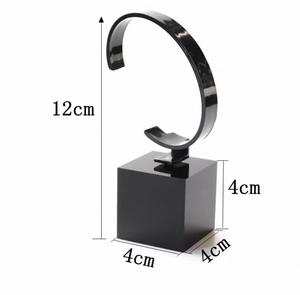 Élevez votre collection de montres Boîte de présentation élégante en acrylique élégante, protectrice et polyvalente pour tous les amateurs de montres - Product Image 5