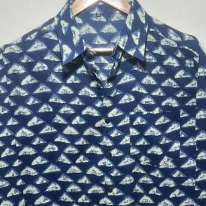Chemise décontractée en coton imprimé à la main bleu indigo pour homme, design élégant |   Collection de chemises à manches longues 100% coton - Product Image 3