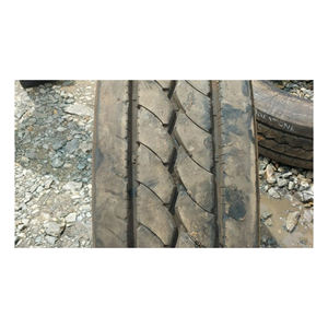 Vente en gros de pneus de camion d'occasion pour distributeurs et concessionnaires - Product Image 4