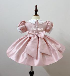 Lujoso vestido clásico tradicional Smocking conjuntos de ropa para niñas OEM ODM Smocked ropa de bebé al por mayor Smocked ropa de bebé - Product Image 4