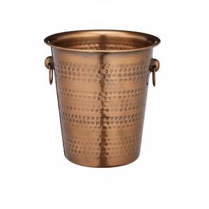 Seau à glace en laiton finition antique, nouveau design, refroidisseur à vin en métal avec poignée, utilisation sur table, refroidisseur à bière - Product Image 6