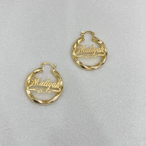 Pendientes de Aro con Nombre Personalizado en Plata 925, Círculo de 15 mm, Par - Product Image 2