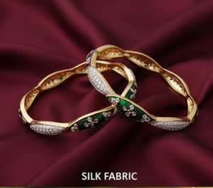 Diseñador de estilo elegante alto oro pulido piedra completa fiesta desgaste 2 brazaletes conjunto joyería elegante para mujeres bodas fiestas regalos - Product Image 2