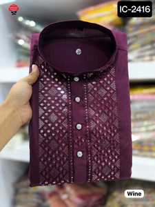 Travail de broderie lourde indienne fonction traditionnelle et vêtements de mariage longs vêtements pour hommes Kurta en soie avec ensemble de pyjama au prix le plus bas - Product Image 2