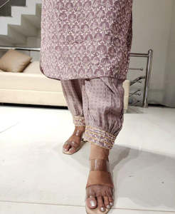 Haut élégant traditionnel Viscose rayonne mélange Kurta ensemble séquence brodé robe pakistanaise fêtes décontractées longues cousues - Product Image 5