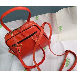 SE VENDEN BOLSOS DE MANO DE MUJER DE PIEL GENUINA Y MONEDOS DE MUJER EN DÓLAR 15 TALLA L XL XXL - Product Image 1