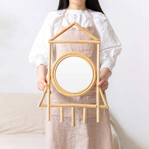 Espejo único de ratán para niños en forma de cohete diseño lujoso para decoración de habitaciones o recuerdos - Product Image 5