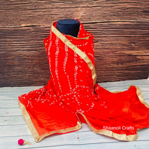 Dupatta Bandhani de luxe et tendance en provenance d'Inde, nouveau dupatta Bandhani en soie avec tissage Zari pour mariage - Product Image 3