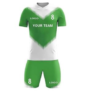Maillots de football pour hommes personnalisés de haute qualité, uniformes d'équipe personnalisés verts avec impression de logo, ensembles de shorts pour adultes - Product Image 5