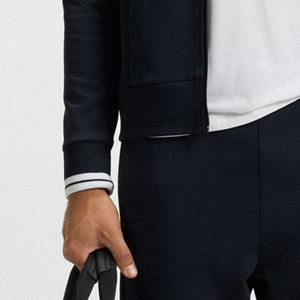 Sudadera con Capucha de Color Sólido para Hombre, Último Modelo, Precio al por Mayor, con Mangas Completas, Cierre de Cremallera, Diseño con Bolsillos Laterales y Cordones - Product Image 3