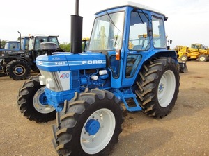 Tractor Agrícola Ford 7810 de Alta Calidad en Venta con Quitanieves - Product Image 6