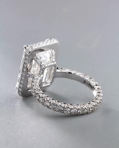 Anillo de compromiso de halo de diamante de moissanita de corte esmeralda de 12x8mm en plata | Joyería de Boda nupcial llamativa - Product Image 2