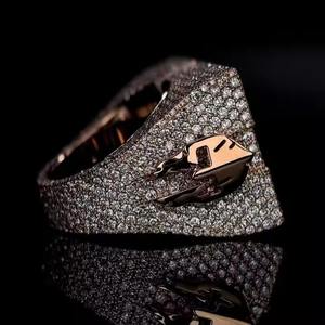 Bague hip-hop en diamant de laboratoire personnalisée à la demande avec bague de championnat en or jaune 14 carats pour unisexe - Product Image 4