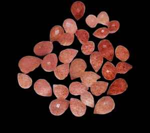 Natural Strawberry Quartz Teardrop Shape Faceted Loose Gemstone - Product Image 1