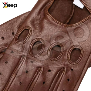 Gants de conduite pour hommes en cuir perforé, antidérapants, imperméables, personnalisables, légers, respirants, design classique, style intègre - Product Image 4