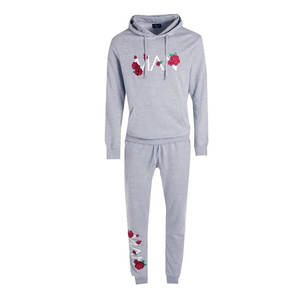 Trajes Deportivos Bordados a Medida de Estilo Único, Trajes Deportivos Bordados de Color Sólido en Venta - Product Image 1