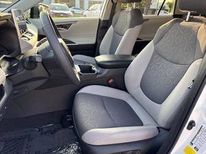 Toyota RAV 4 hybride XLE 2024 d'occasion - Product Image 5