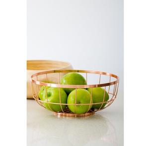 Le panier de rangement en fer métallique est parfait pour organiser les fruits, les ustensiles de cuisine et la vaisselle avec un mélange de style et de force - Product Image 1