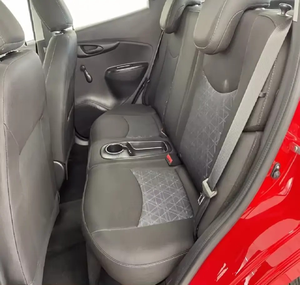 Bastante usado Rojo 2021 Ch e_v rol et Sp Ark LS FWD - Product Image 5