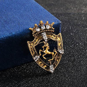 Broche en acier accent audacieux courbe douce texture riche forme chic mode appel broche en acier - Product Image 4