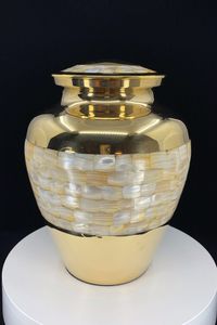 Pot de cendres humaines de haute qualité Urnes Distributeur en métal Pot de conteneur étanche Cuivre pur et urnes Pot de cendres humaines de haute qualité. - Product Image 2