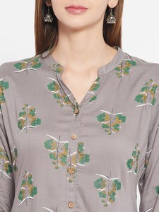 Exclusiva y Moderna Kurta para Mujer, Gris Verde con Estampado Floral, Manga Larga, Cuello con Banda, Paneles de Viscosa y Rayón, Corte en A, Lavable, Ligera - Product Image 3