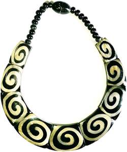 Collier en corne classique de haute qualité corne naturelle et résine pour les amoureux bijoux en corne de Offre Spéciale pour la fête de mariage utilisation personnalisée - Product Image 5