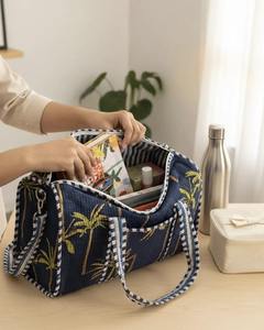 กระเป๋าผ้าควิลท์ผ้าฝ้ายสีฟ้าสุดหรูทำด้วยมือความจุขนาดใหญ่ทนทานพร้อมซิปปิด - Product Image 3