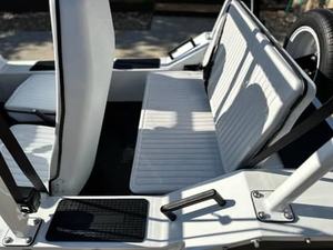 M O K a E Moka 2023, Camioneta con Tracción en las Cuatro Ruedas, Motor Doble, Batería de Litio, Neumáticos R18, Asientos de Cuero, Cámara Trasera, Techo Solar Panorámico, Faros LED - Product Image 2