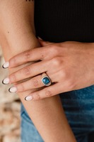 Bague de fiançailles vintage en argent sterling 925 avec micro-incrustation de labradorite bleue, sodalite et perle d'eau douce, sertie clos, finition raffinée