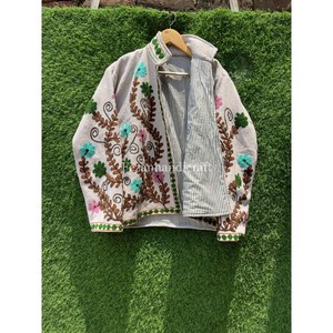 Abrigo acolchado corto Unisex con bordado uzbeko, chaqueta Suzani con cuello levantado, venta al por mayor, tela de algodón, abrigo de invierno y otoño para mujer - Product Image 5