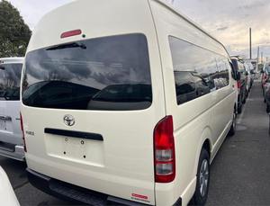 Toyota Hiace 4WD SLWB 2022 en venta - Product Image 5