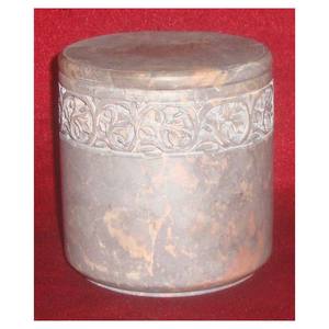 Porte-bougie en pierre de savon naturelle de conception indienne, entièrement fait à la main, avec un design de haute qualité pour la décoration de la maison - Product Image 1