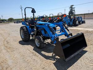 Tracteur LS MT226E Tracteur utilitaire compact 26HP Diesel 4WD Petit tracteur agricole avec chargeur frontal en option pour l'agriculture - Product Image 2