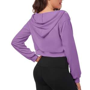 Top Corto con Capucha de Invierno para Mujer, Informal, 100% Algodón Ecológico, Logotipo Frontal Personalizable, Alta Calidad - Product Image 5