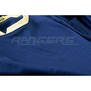 Vente en gros de maillots de sport pour hommes Bon marché Fournisseur de vêtements d'équipe à la mode Chemises légères à séchage rapide du Pakistan - Product Image 3