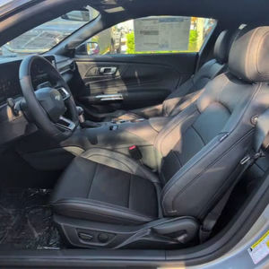 QUALITÉ 2025 pour Mustang Nouveau R16 Automatique Intérieur Sombre Volant à Gauche Caméra Arrière Barre de Toit Métallique - Product Image 1