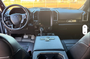 Ford Shelby F-150 SuperCrew 4x4 2018 Usada Recientemente, Motor V8 Supercargado de 755 hp, Tracción en las Cuatro Ruedas - Product Image 3