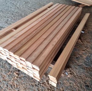 Plinthes décoratives en bois massif Nyatoh - Product Image 5