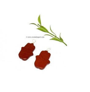 Colgantes de Hamsa de jaspe rojo estilo Feng Shui, piedras curativas de cristal semipreciosas elaboradas con material de piedras preciosas - Product Image 1