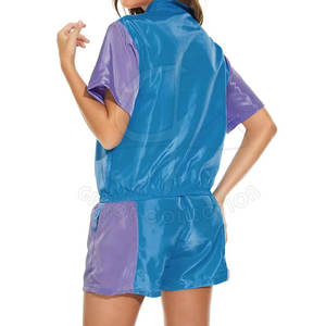 Gym Wear Crop Quick Dry Pullover Femmes Deux Pièces Ensembles Pour Couleur Personnalisée Jogging Coupe-Vent Shorts Ensembles - Product Image 4