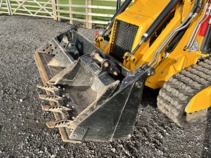 รถแบคโฮ1CX JCB ใช้งานค่อนข้างถูกราคาถูกและจัดส่งทั่วโลก - Product Image 5